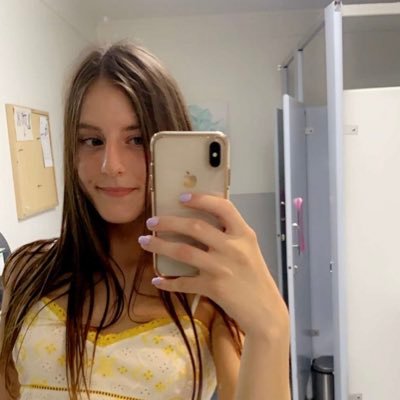 Profile Picture of nora (@Nora_Rob) on Twitter