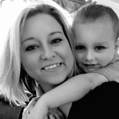 Profile Picture of Kristi Bledsoe (@KristiJo421) on Twitter
