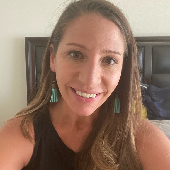 Profile Picture of Gretchen Blackport (@gretcheygretch) on Poshmark