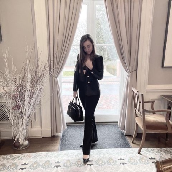 Profile Picture of Keelin Eichert (@keelinmarie92) on Poshmark