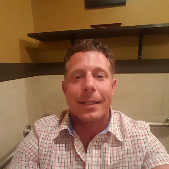 Aj Foschi - Poshmark Profile Picture of Aj Foschi (@lilal74717) on Poshmark