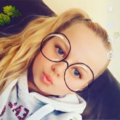 Profile Picture of Lauren Cliff (@LaurenCliff3) on Twitter