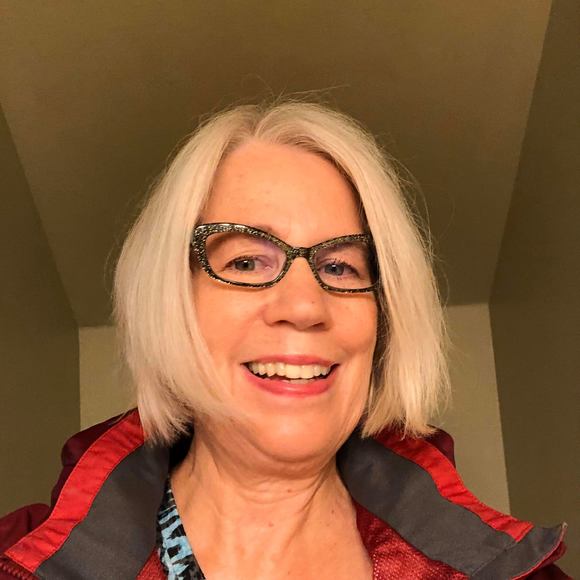 Profile Picture of Claudia Hesketh (@ccoryh) on Poshmark