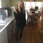 Profile Picture of Susan Hoffer (@susanhofferpaintings) on Instagram