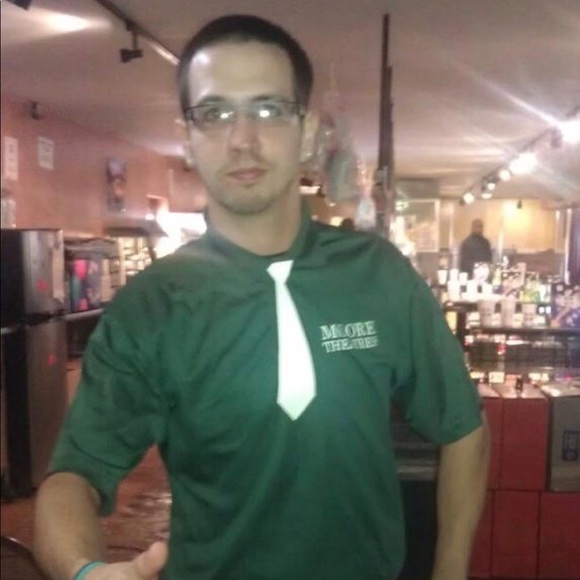 Profile Picture of Brad Engledow (@bradvisa) on Poshmark