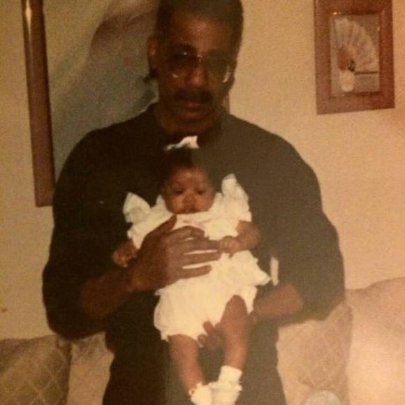 Profile Picture of Blondell Nichet (@blondiemoe) on Poshmark