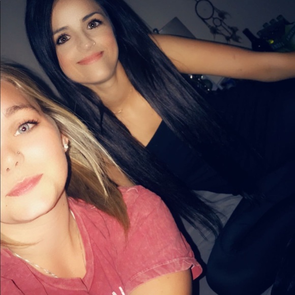 Profile Picture of Hayley Fosdick (@hayleyfosdick15) on Poshmark