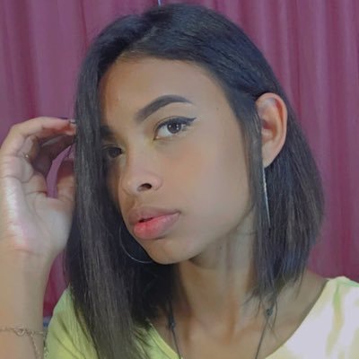 Profile Picture of Luíza 🌪 (@AnnaLui16124016) on Twitter