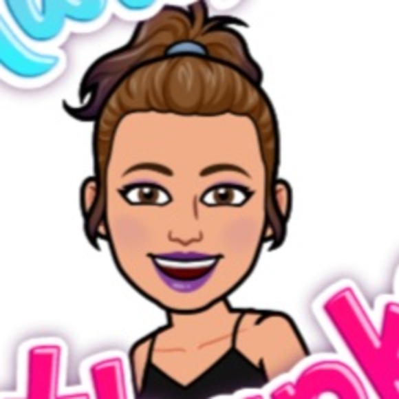 Profile Picture of Stacie krezmer Barry (@2001492) on Poshmark