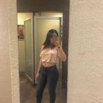 Profile Picture of Annie Schell (@daysiholos12) on Instagram