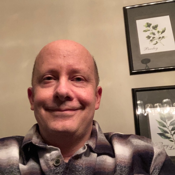 Profile Picture of Scott Axel (@timaxell) on Poshmark