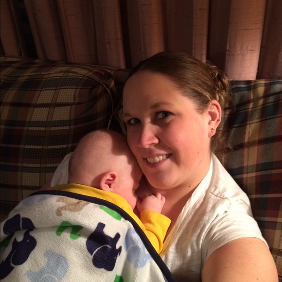 Profile Picture of Brenna Dirkse (@rnmommy14) on Poshmark
