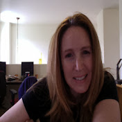 Profile Picture of Julie Kaufman (@JulieKaufmaninthedesert) on Youtube