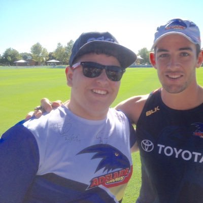 Profile Picture of Alex Linn (@alexlinnlegend) on Twitter