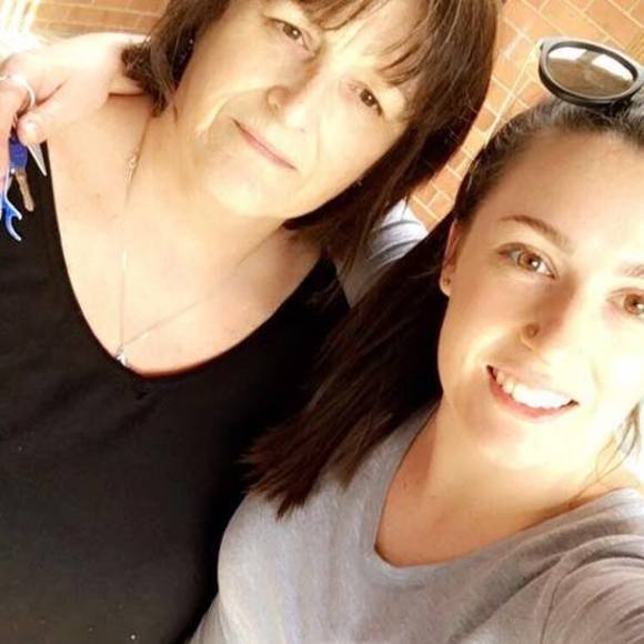 Profile Picture of Gwenda Coulson (@gwendac7) on Poshmark