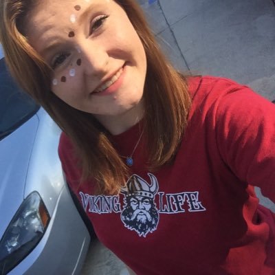 Profile Picture of Rachal Holmes (@rae_rachal) on Twitter