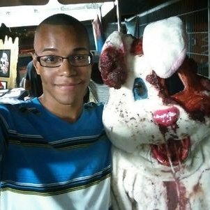 Profile Picture of Mike Rivers (@mikebeast2721) on Twitter