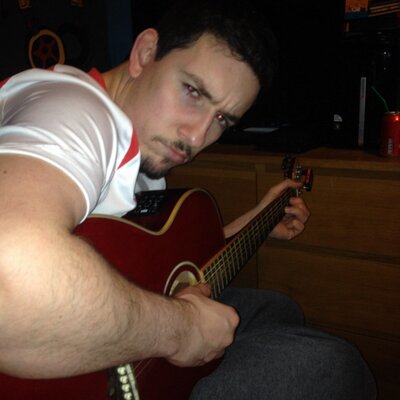 Profile Picture of Chris Moir (@ChrismoirMoir) on Twitter