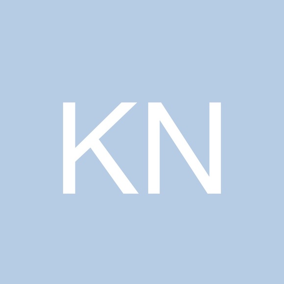 Profile Picture of Kelley Newlin (@kelleyyyrae) on Poshmark