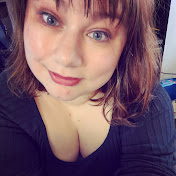 Profile Picture of Julia Lange (@julialange5140) on Youtube