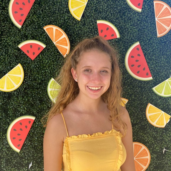 Profile Picture of Alayna Waskom (@alaynawaskom) on Poshmark
