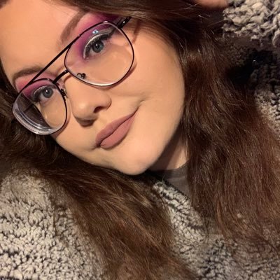 Profile Picture of Gabrielle Bradshaw (@Gabriel03734597) on Twitter