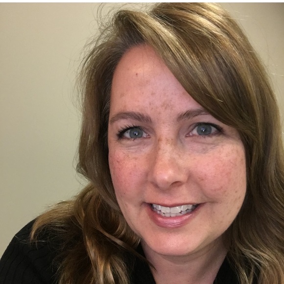 Profile Picture of Tiffany Eidem (@tiffanyeidem) on Poshmark