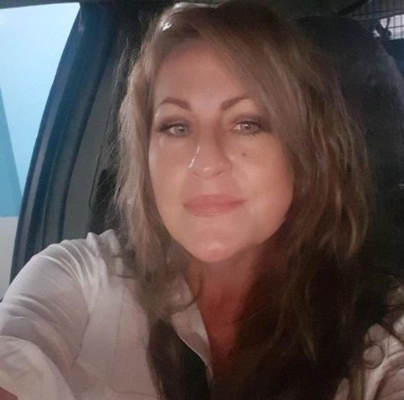 Profile Picture of Alison Dubsky (@elsbjeta) on Poshmark