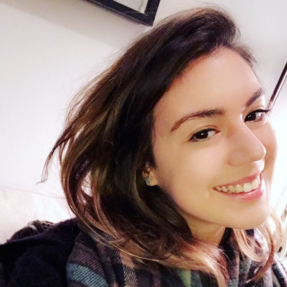 Profile Picture of Cristina Menocal (@crimen01) on Poshmark