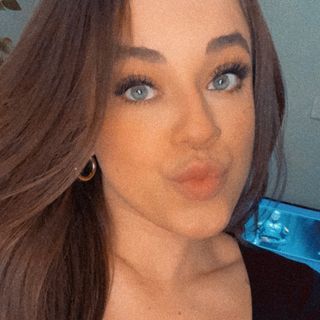 Profile Picture of Alex Merrill (@alexmonet__) on Instagram