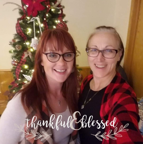 Profile Picture of Ashley Fornshell (@amkenner) on Poshmark