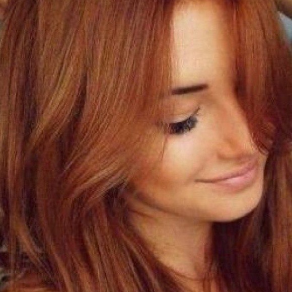 Profile Picture of Grace Bellowe (@gracebellowe) on Poshmark