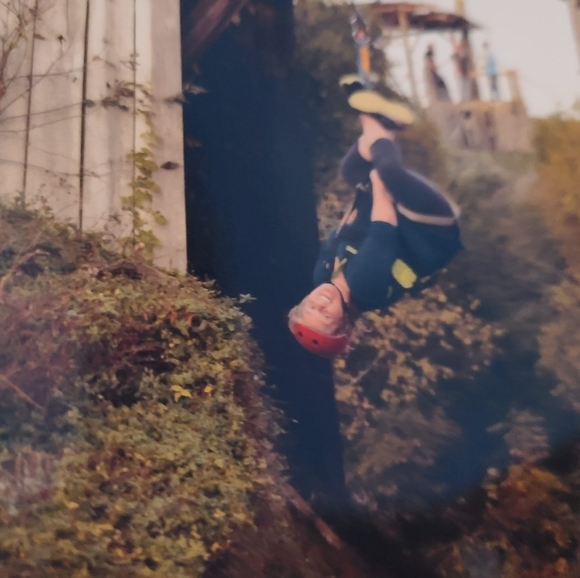 Profile Picture of Toni Key (@toni_key) on Poshmark