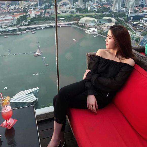 Profile Picture of Ziting Yu (@tingg62) on Poshmark