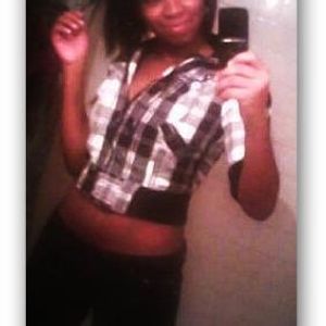 Profile Picture of Jasmine Gentry (@laughable.kisses) on Myspace