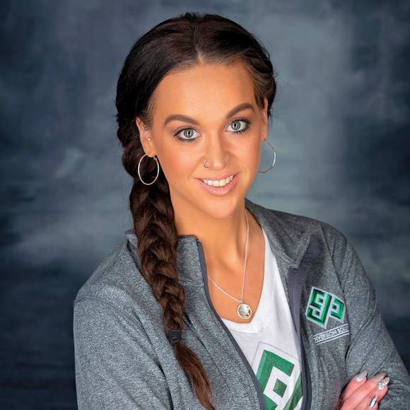 Profile Picture of Janessa Suckow (@janessasuckow) on Poshmark