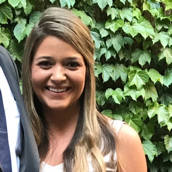 Profile Picture of Courtney Radzak (@courtneyradzak) on Poshmark