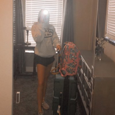 Profile Picture of Taylor Selby (@taylorrose1105) on Twitter