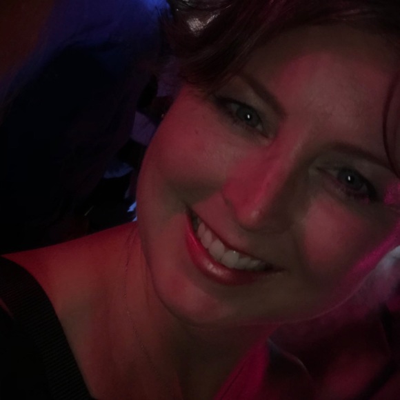 Profile Picture of Andrea Cusey (@cuseyrealtor) on Poshmark