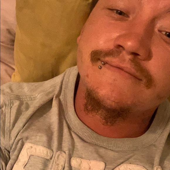 Profile Picture of Dylan Bergeron (@dylanbergeron) on Poshmark