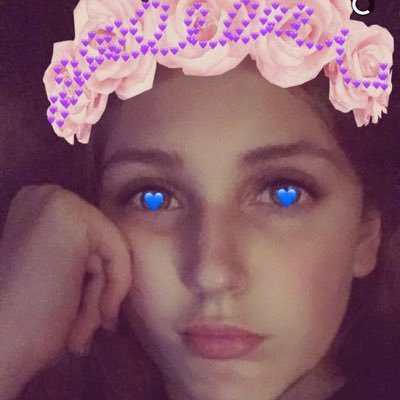 Profile Picture of Paige Saunders (@smh_its_paige) on Twitter