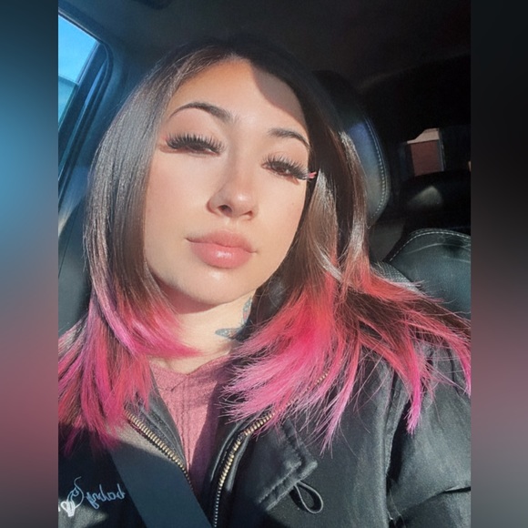 Profile Picture of Bianca Torello (@biancatorello) on Poshmark