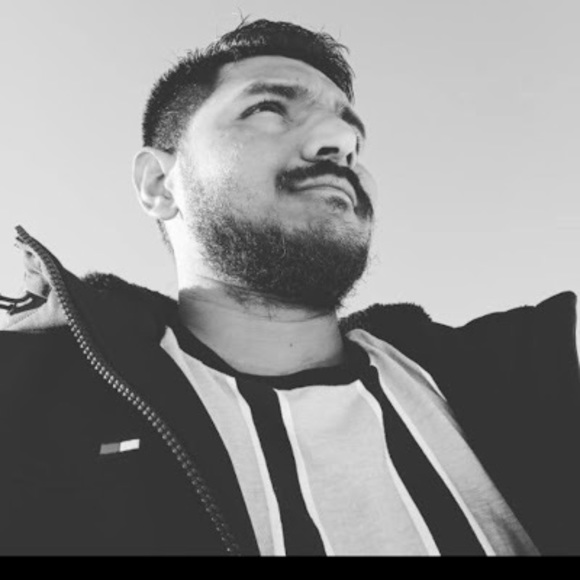 Profile Picture of Nikul Patel (@nikulpatel2907) on Poshmark