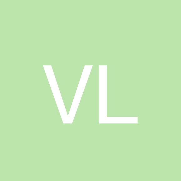 Profile Picture of Victoria Lazzell (@vlazzell) on Poshmark