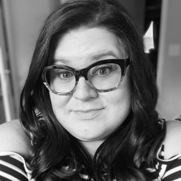 Profile Picture of Mindy Presson (@mpress929) on Poshmark