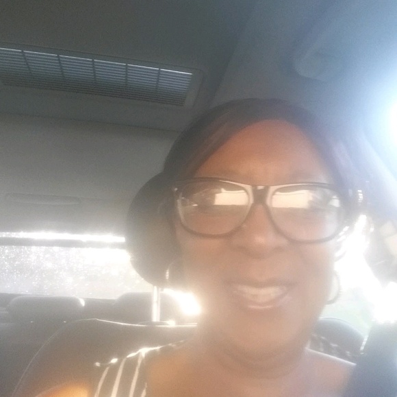 Profile Picture of Hortense Jones (@hortensej) on Poshmark