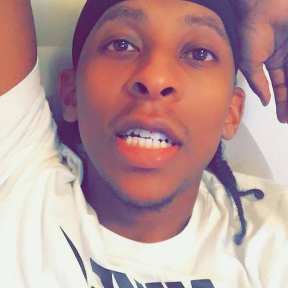 Profile Picture of Damian Freeman (@dfreeking25) on Poshmark