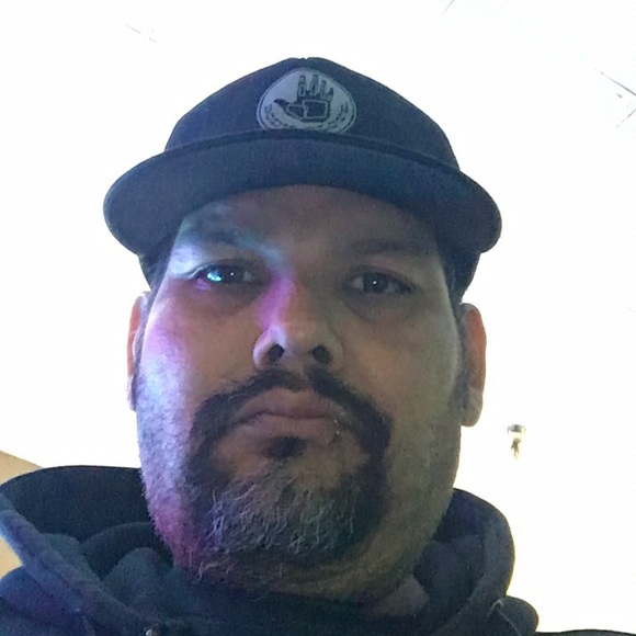 Profile Picture of Tim Gonzalez (@fatpuppet) on Poshmark