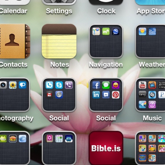 Profile Picture of Marina Fosso (@fym) on Poshmark