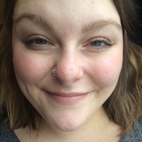 Profile Picture of Amanda Clapp (@witchy_woman101) on Poshmark